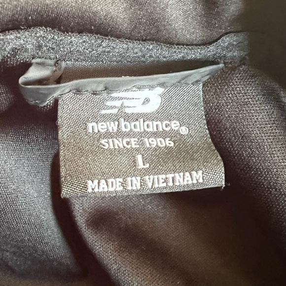 New Balance black half zip jacket - Women’s Large - Picture 6 of 6